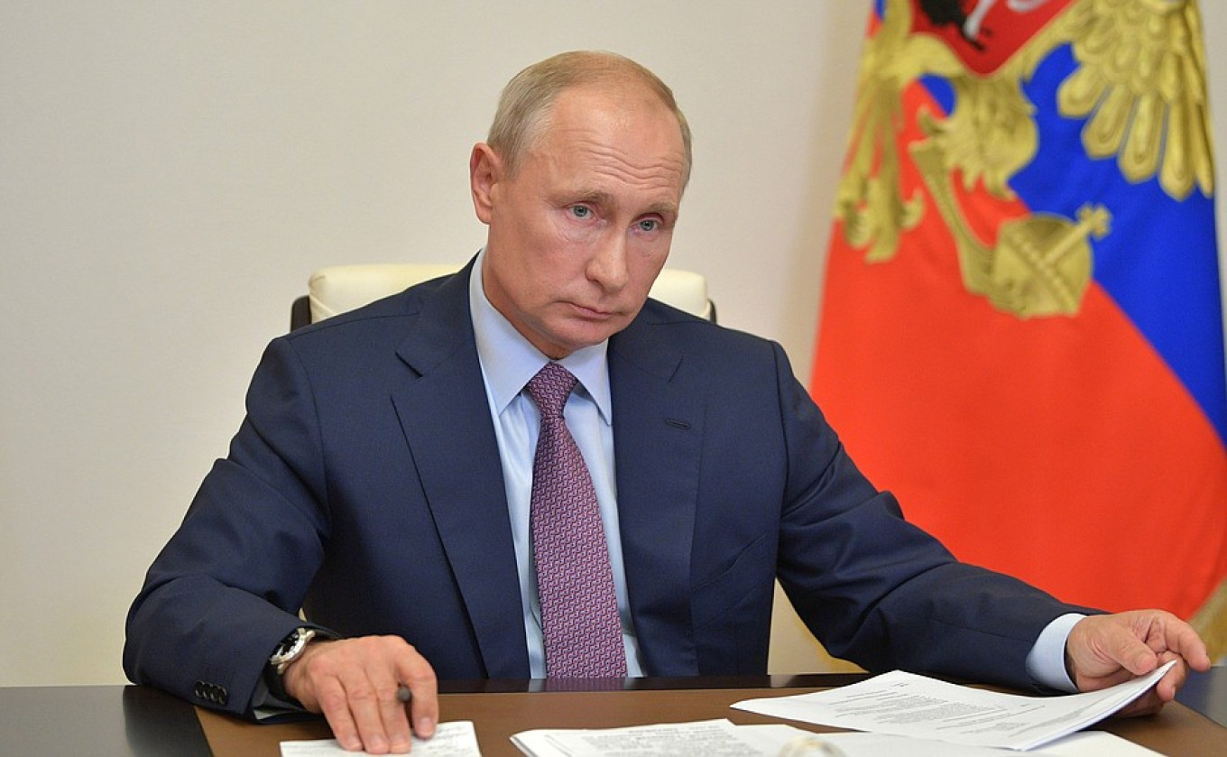 Putin Thanks Russians for ‘Support and Trust’ After Vote