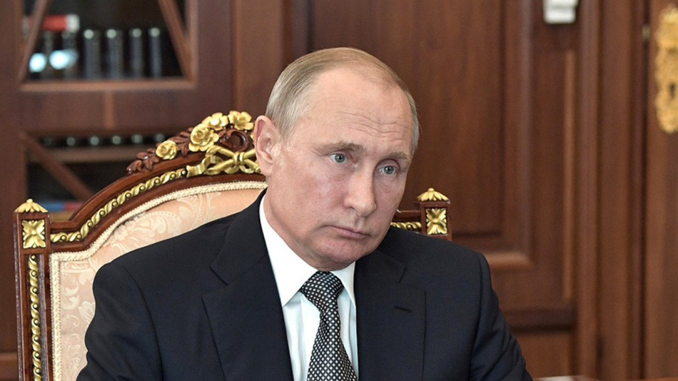 Poll: Trust in Putin Drops Below 50 Percent