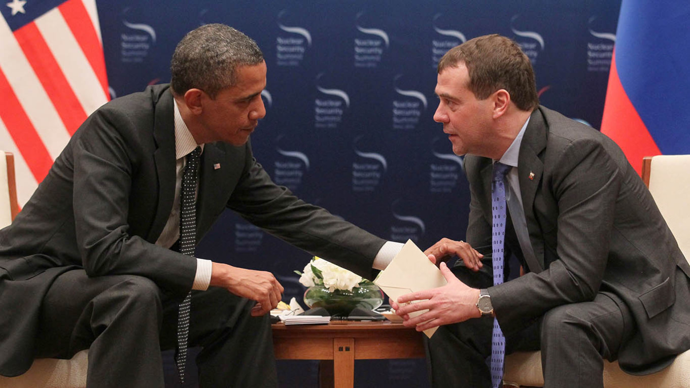 
					Barack Obama and Dmitry Medvedev hold a meeting during the 2012 Nuclear Security Summit in Seoul					 					Yekaterina Shtukina / TASS				