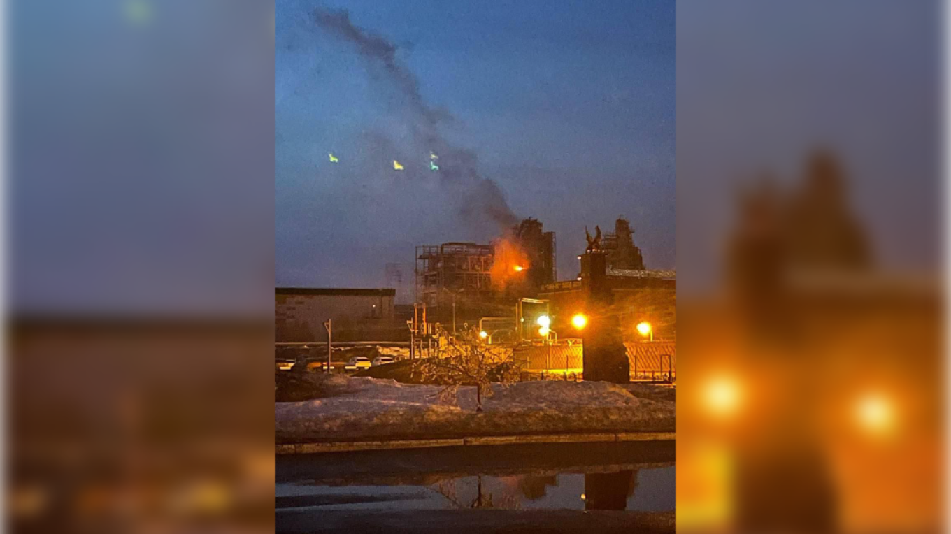 
					The TANEKO oil refinery in the Russian city of Nizhnekamsk following Tuesday's strike.					 					Baza / Telegram				