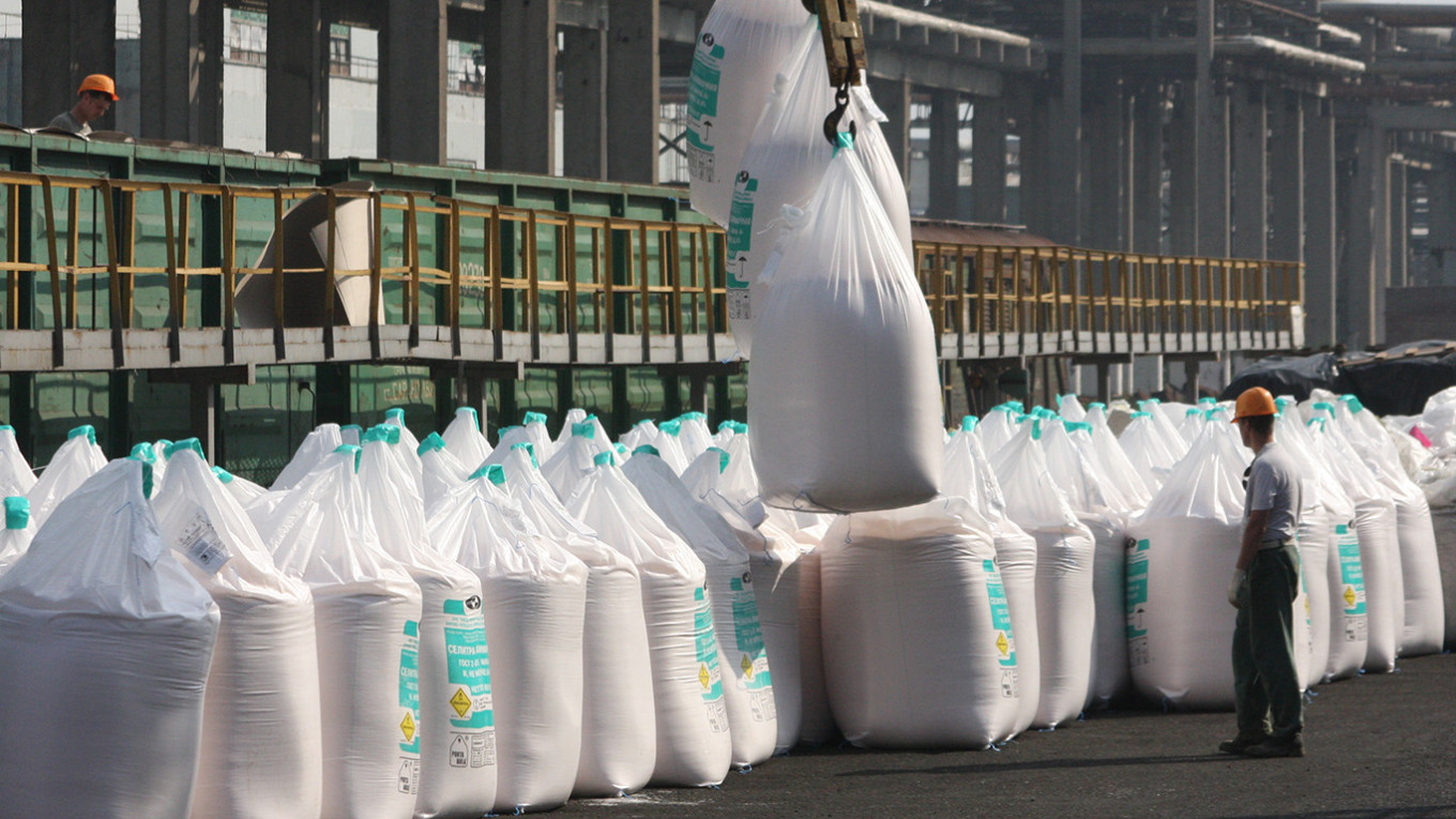 
					Sacks of ammonium nitrate.					 					Igor Kubedinov / TASS				