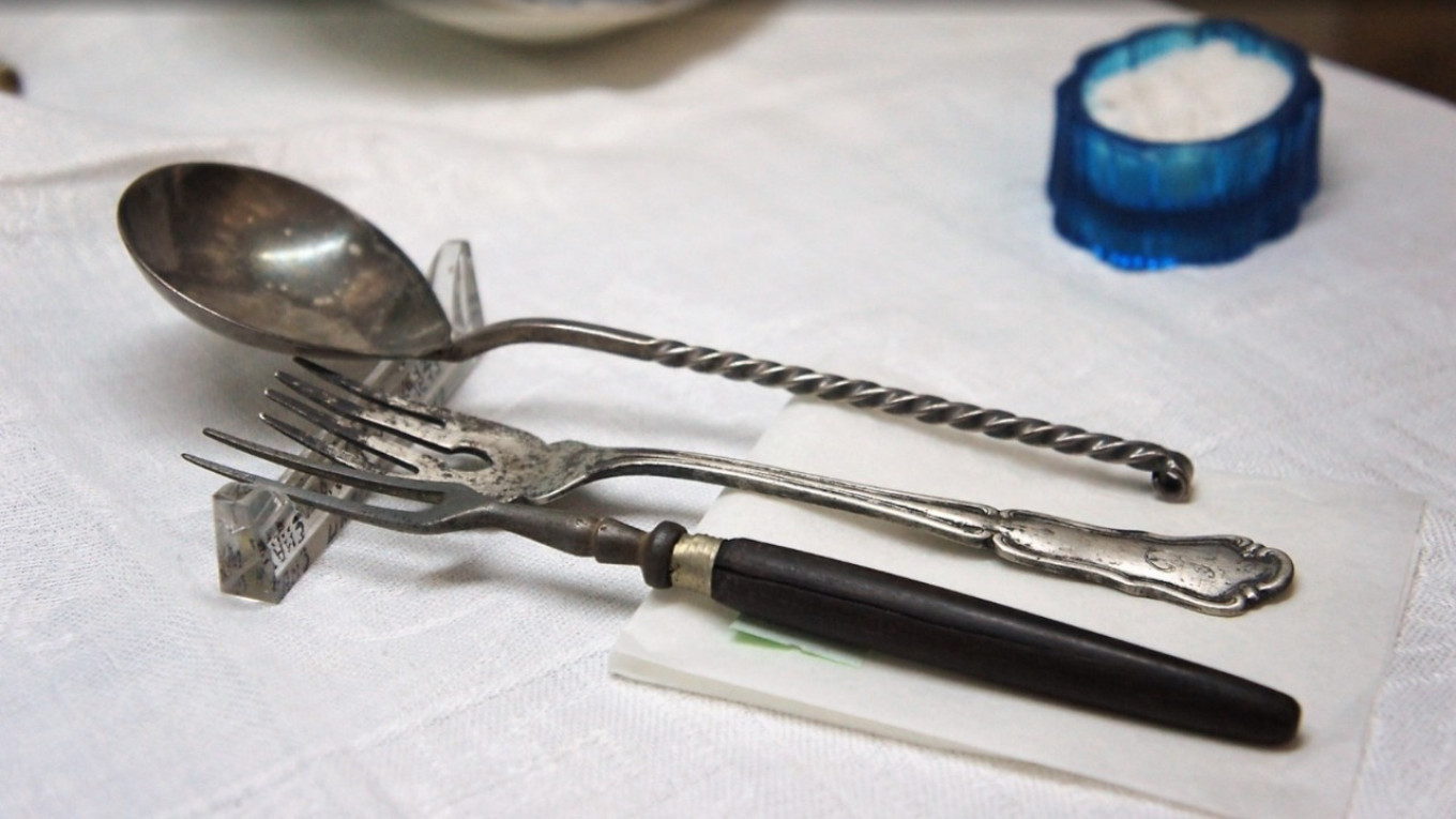 Cutlery from a country estate near Moscow in the early 19th century. Wikimedia Commons