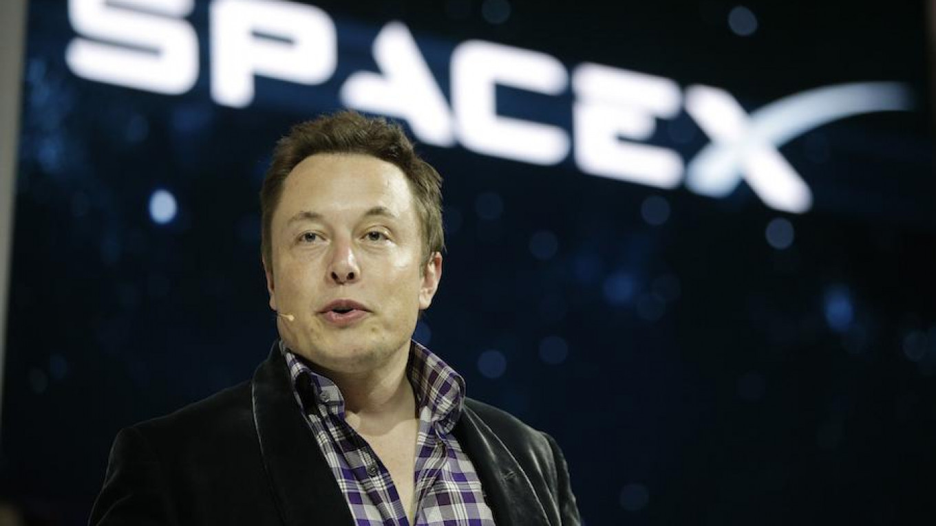 Russian Space Agency Congratulates SpaceX on Launch - The Moscow Times