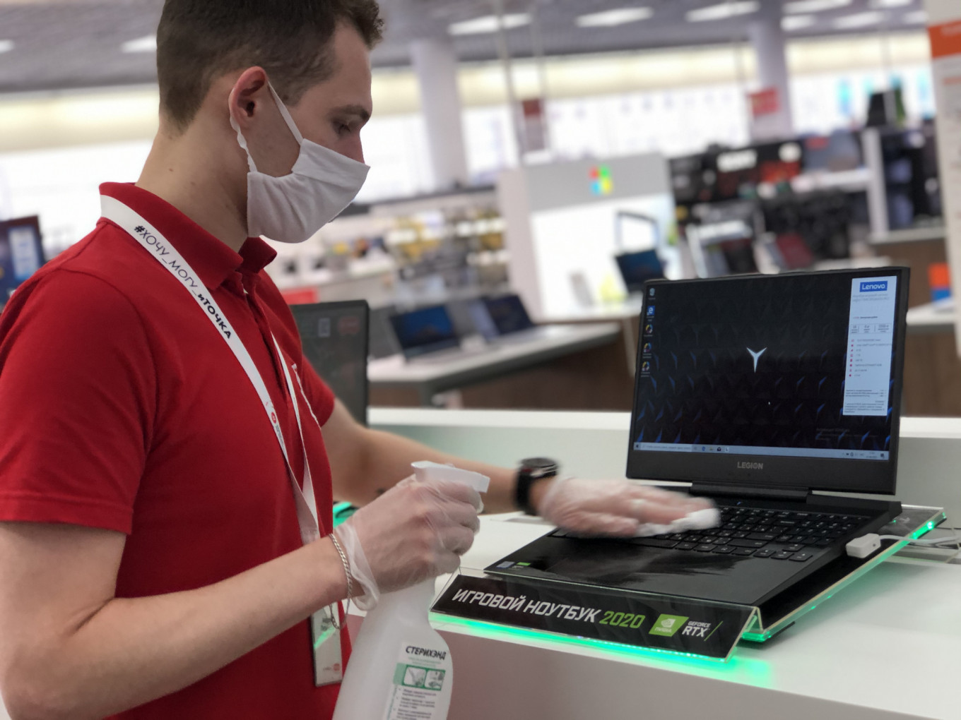 The M.Video-Eldorado group — one of Russia’s largest retailers — has reopened some 600 of its 1,000-plus stores. Others are operating as pick-up points for online orders. The company has also rolled out a new system which allows customers to pay for products online, but in-store, avoiding the need to go to the cashdesk or interact with staff. M.Video-Eldorado Group