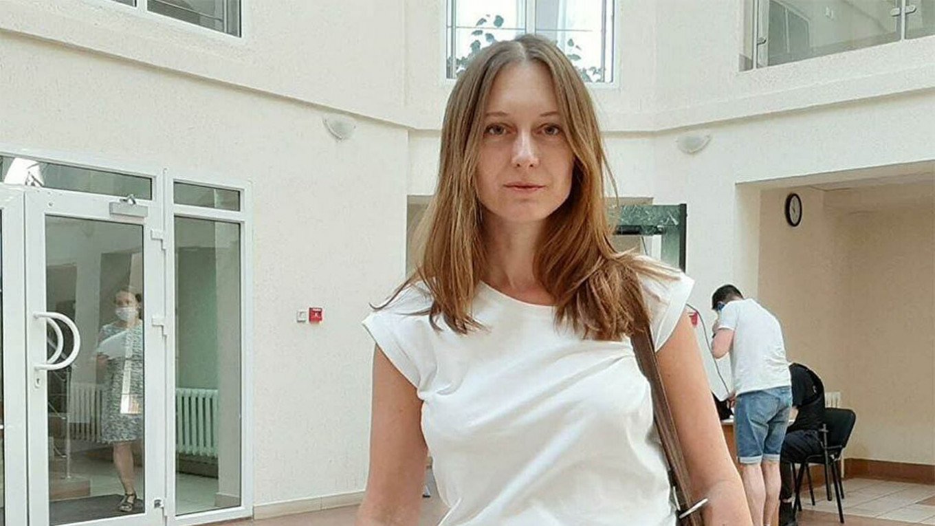 Russian Journalist Found Guilty of 'Justifying Terrorism' Avoids Jail