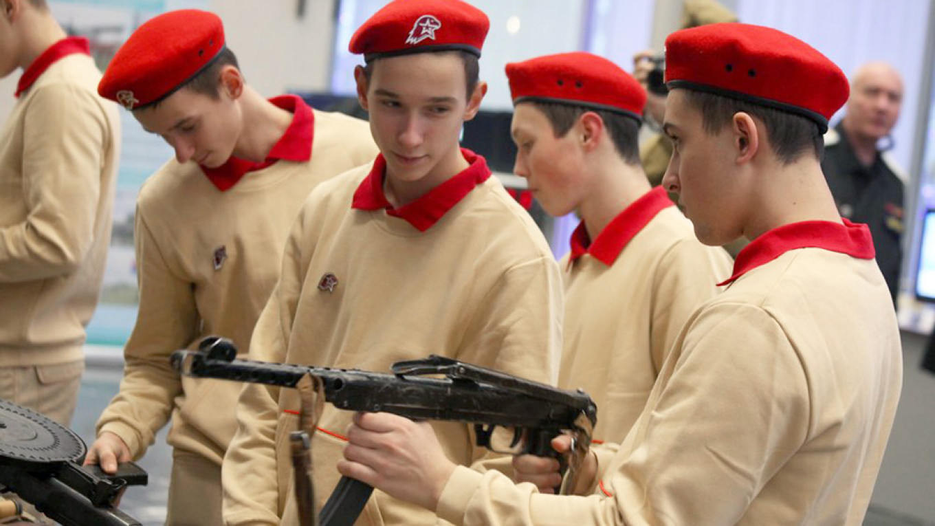  russia patriotic youth