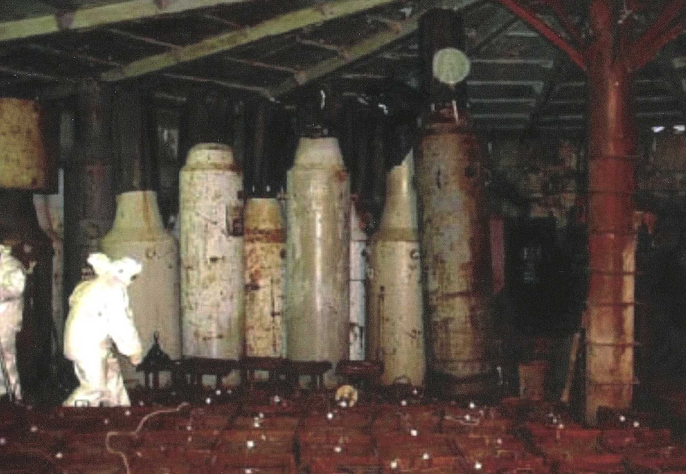 
					Spent nuclear fuel was stored in enormous metal casks.					 					Bellona				