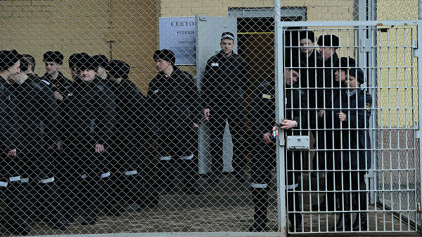 
					Prisoners in the colony.					 					Federal Penitentiary Service for the republic of Buryatia				