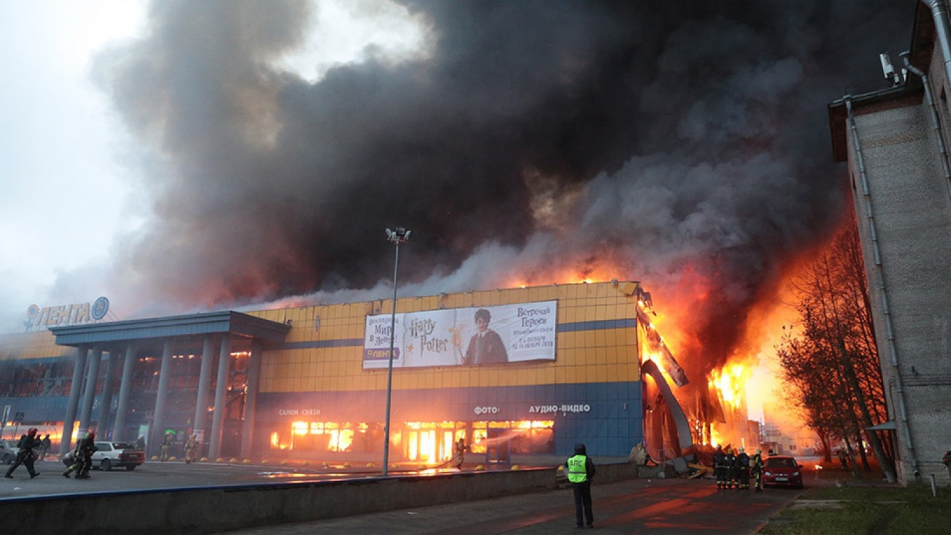 Supermarket in St. Petersburg Burns Down, No Deaths Reported