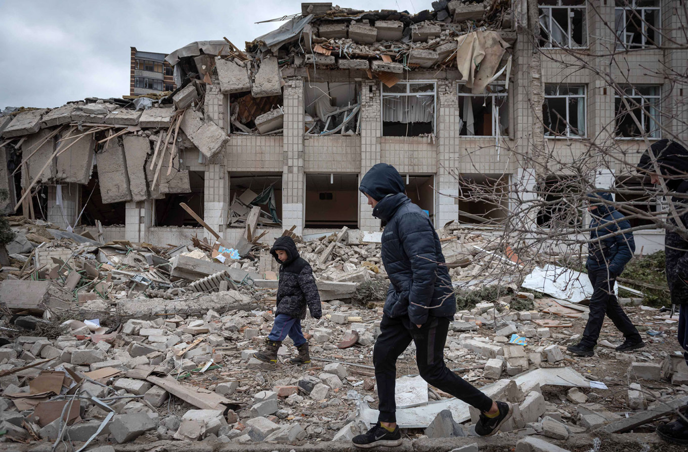 Ukraine&s Cities Destroyed by Russian Airstrikes With No End in Site