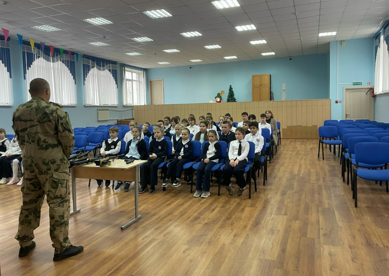
					A “Lesson of Courage” at School No. 35 in Tambov.					 					novostitambova.ru				