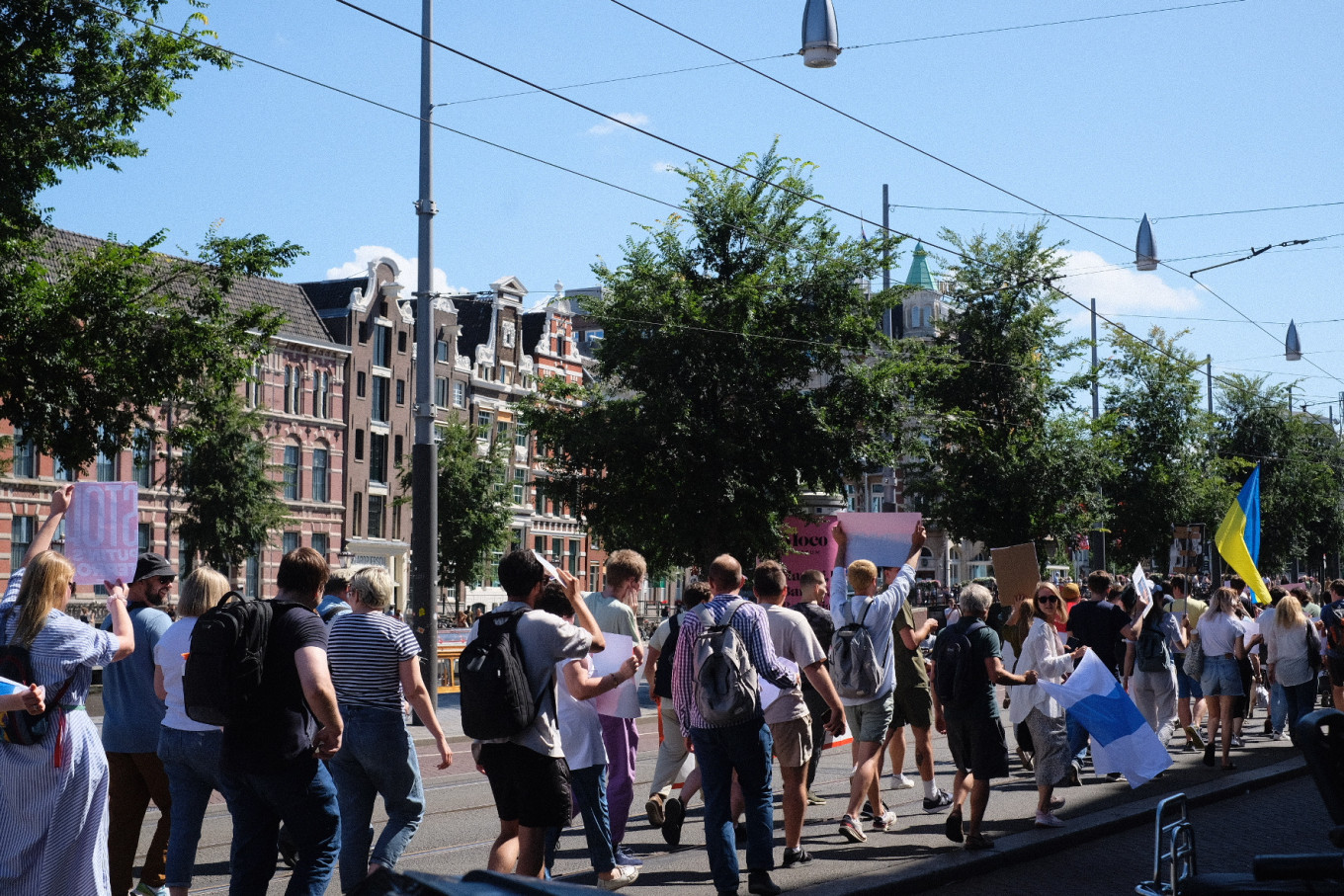 
					Protesters march through Amsterdam's city center.					 					Anastasia Tenisheva / MT				