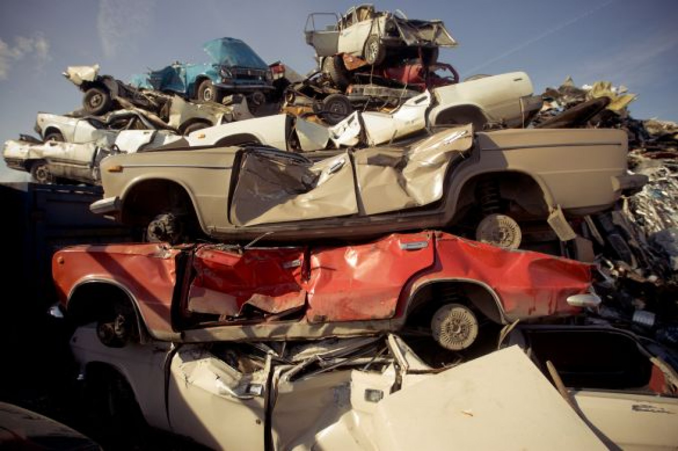 Dozens of Domestic Automakers to Pay Salvage Fee