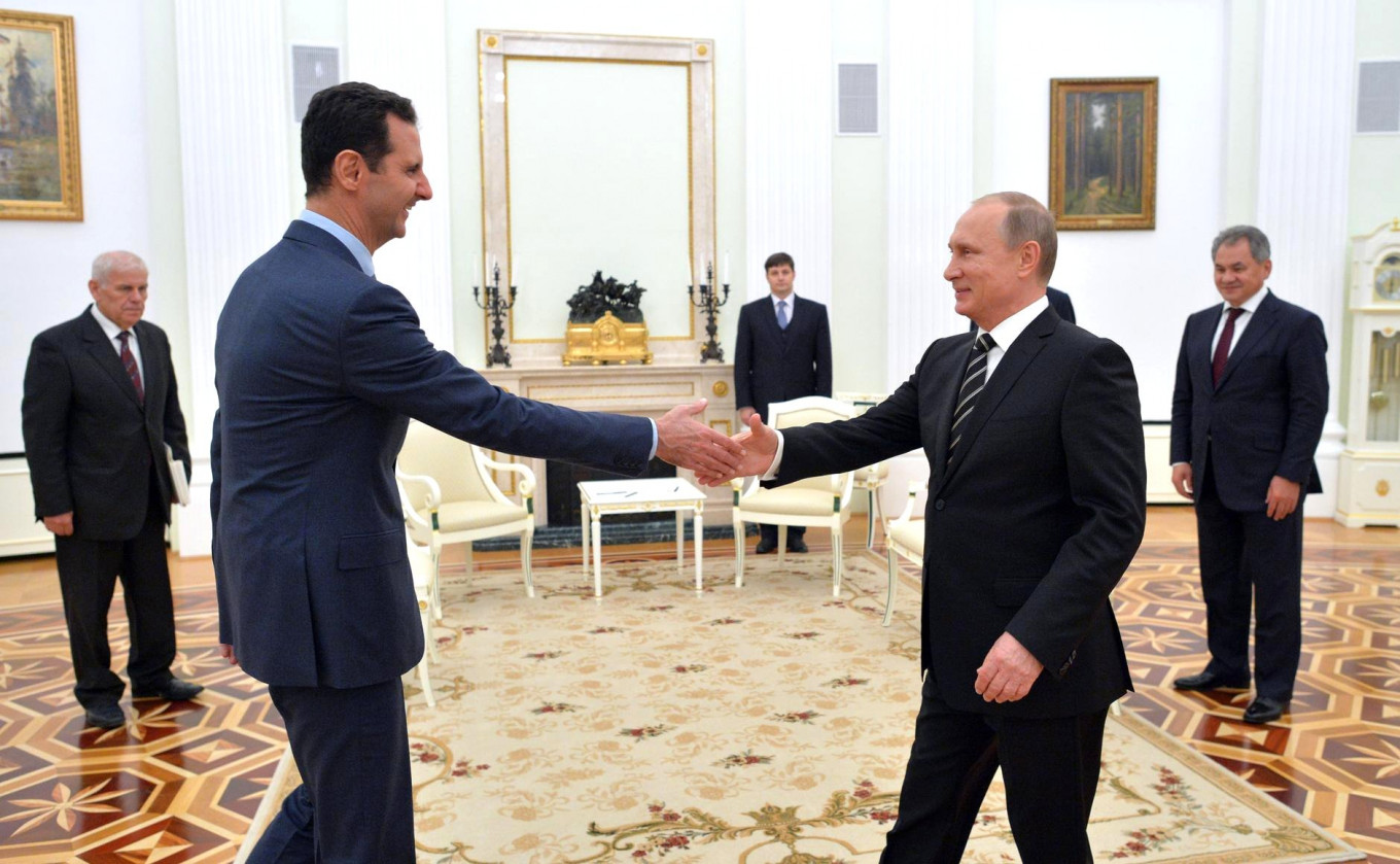 
					Assad and Putin meet in Moscow on October 21, 2015.					 					Kremlin Press Service				