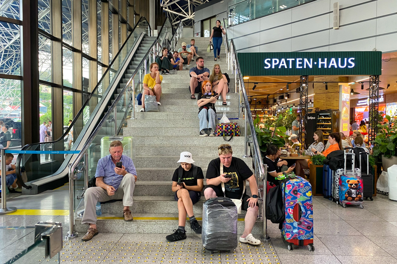 
					Various restrictions were implemented in the airports of Sochi and Gelendzhik amid the drone threat on Aug. 8, 2025.					 					Dmitry Feoktistov/TASS				