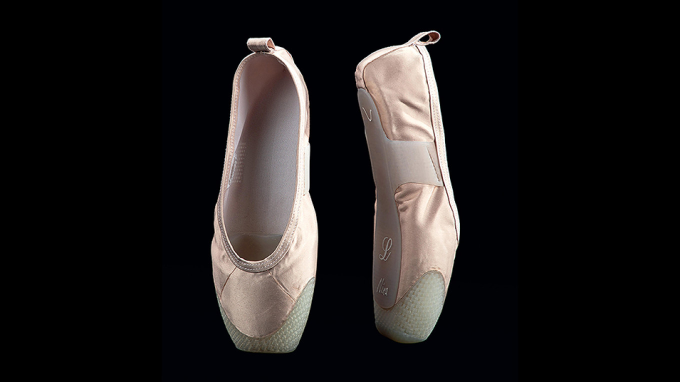 
				21st-century ballet shoes, Hadar Neeman				 				Courtesy of Decorative Arts Museum			