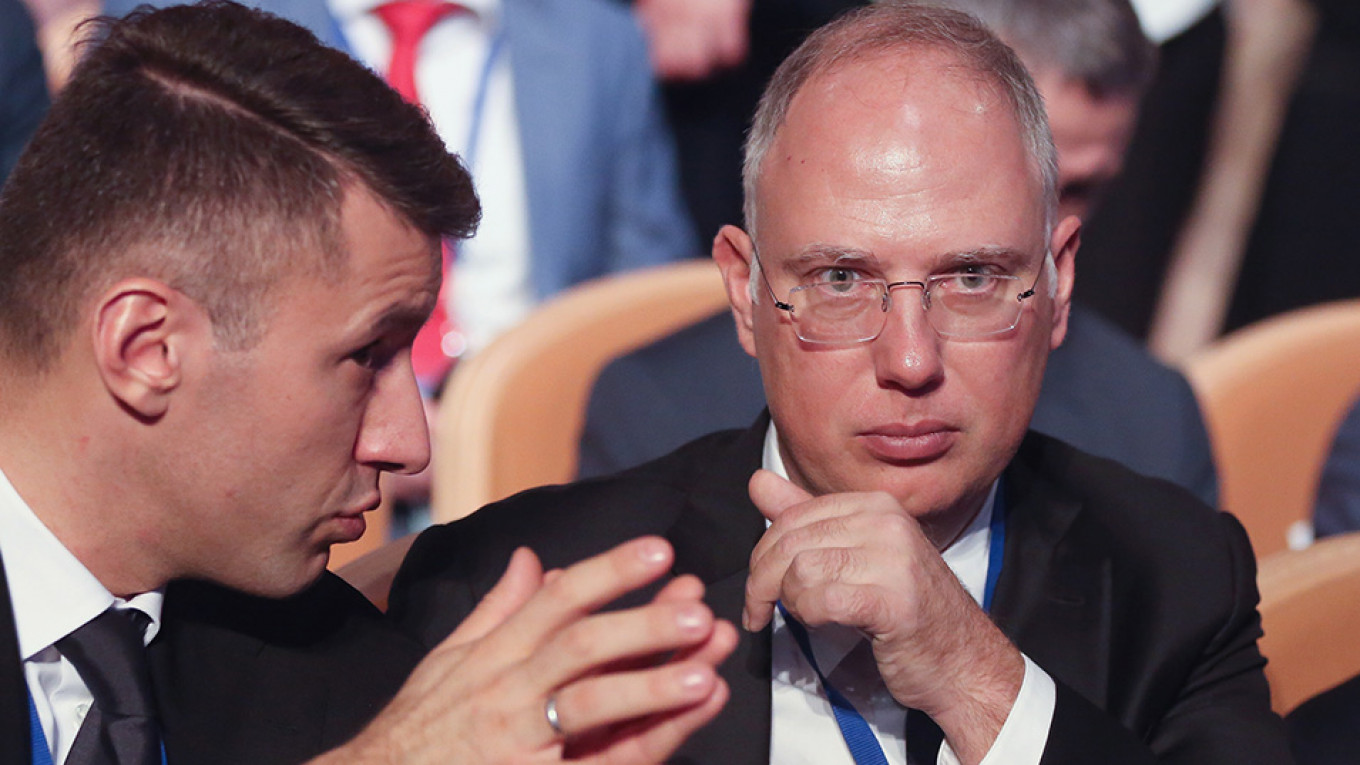 Kirill Dmitriev, right. Andrey Rudakov / Bloomberg