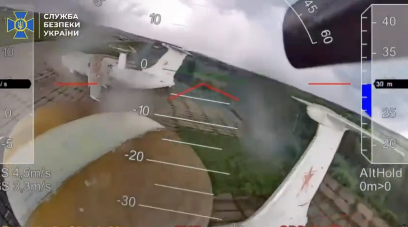 A drone approaches the radar dome of an A-50. Screenshot/SBU