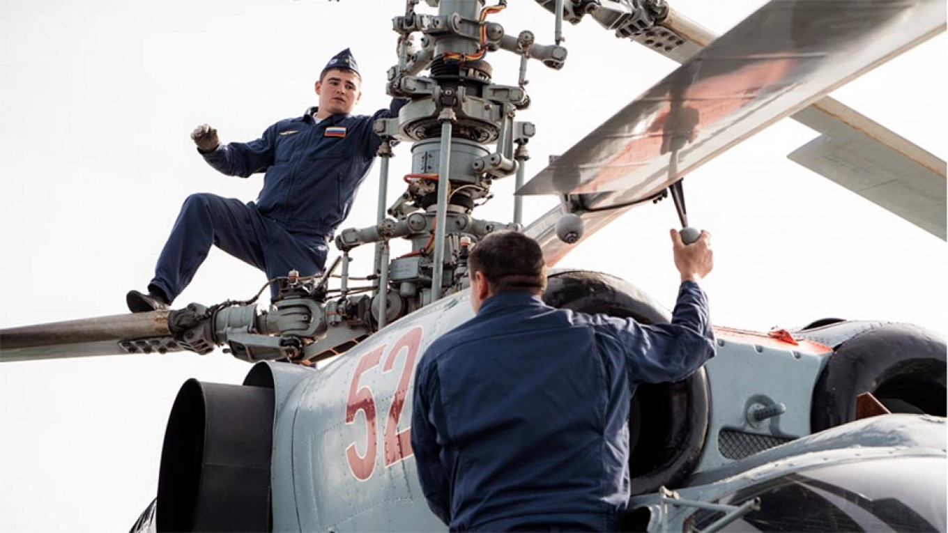 Russian Helicopters Land in Abandoned U.S. Base in Syria - The Moscow Times