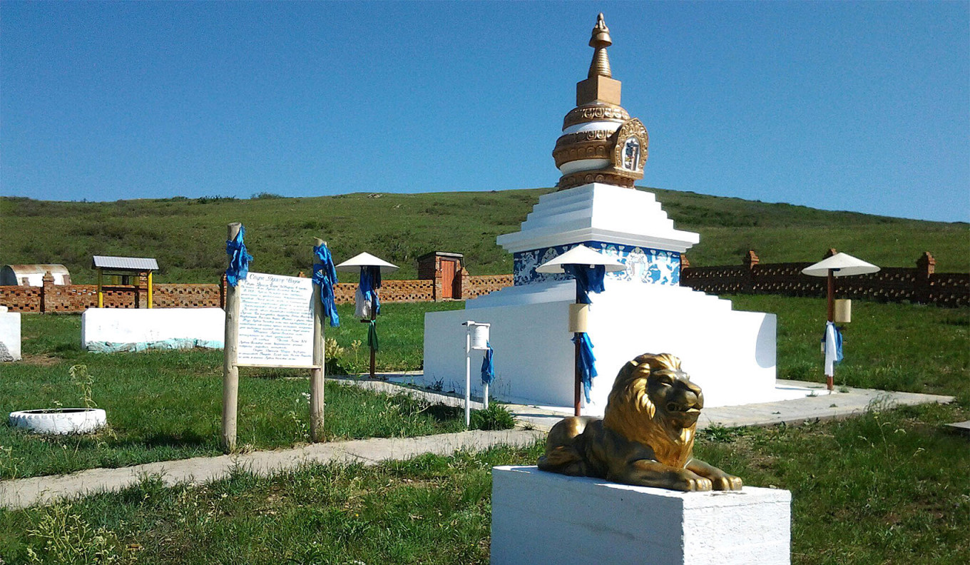 Sebuah biara Buddha dekat desa Dogoy.  Tsypelma Tudupova / vk.com