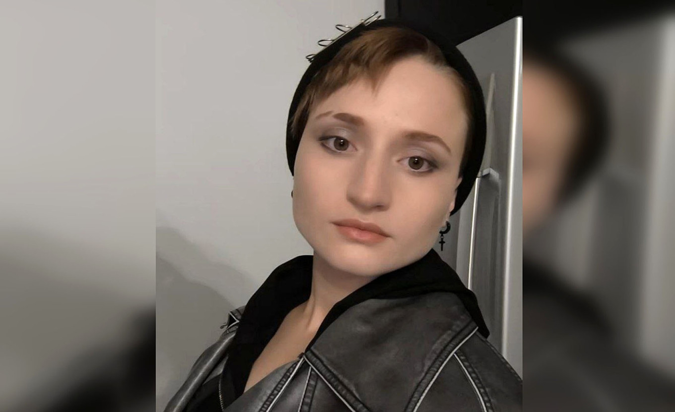 
					Aishat Baimuradova.					 					Social media				