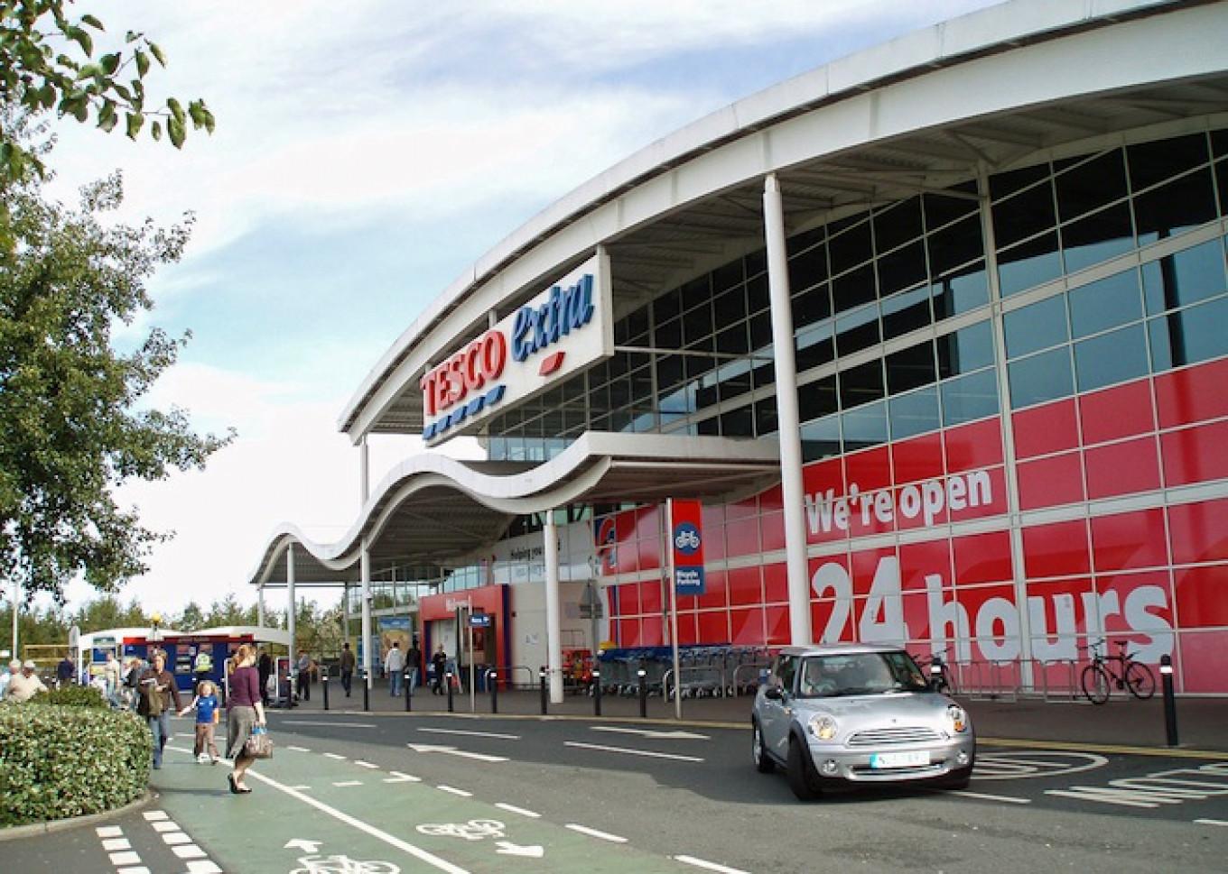 Tesco's F&F Clothing Brand Coming to Russia