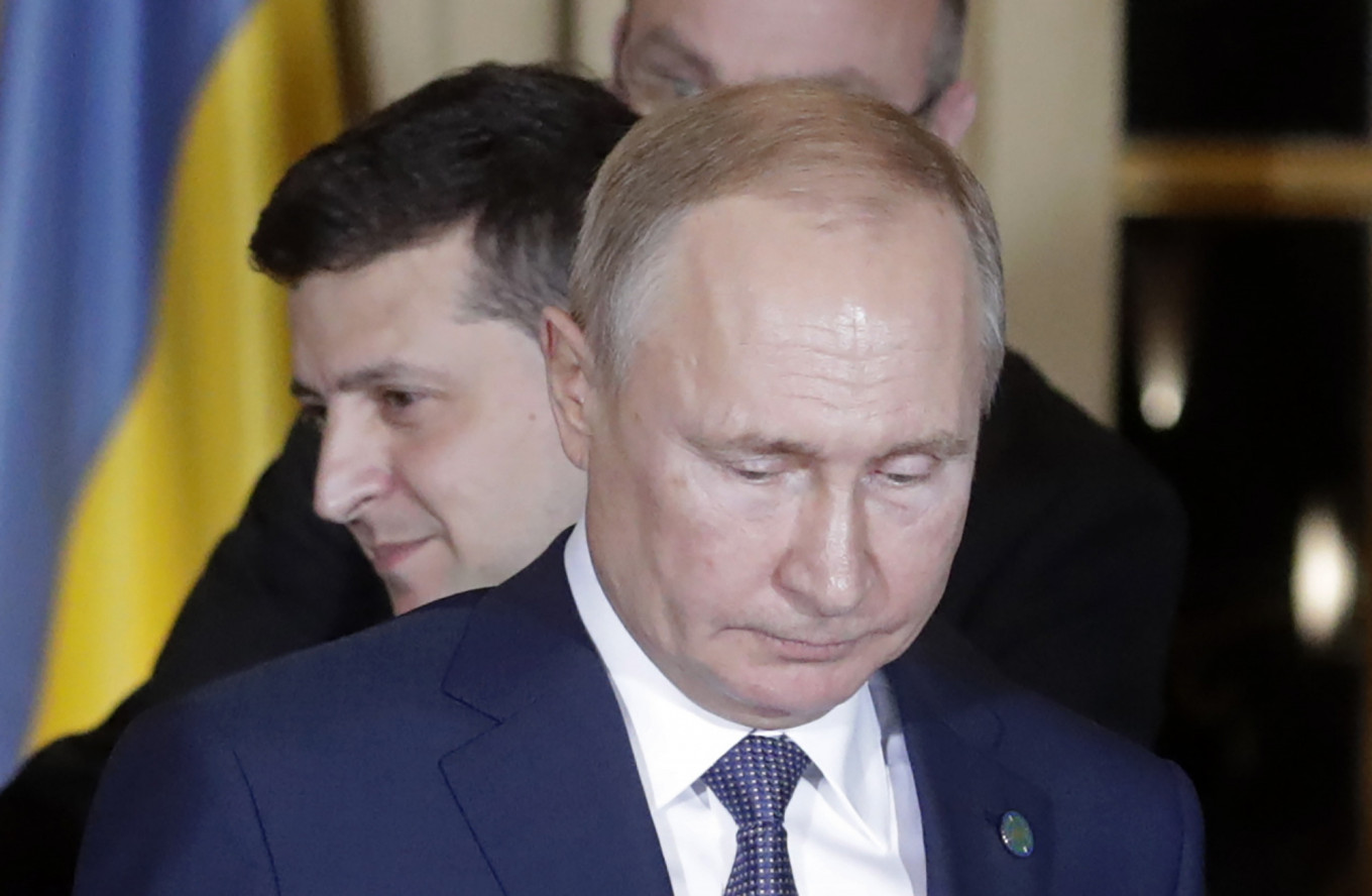 Putin Meets Ukraine S Zelenskiy For First Time At Paris Peace Summit