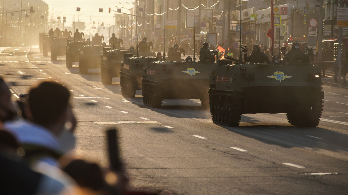 In Photos: Russian Military Rehearses for WWII Victory Parade – The Moscow Times