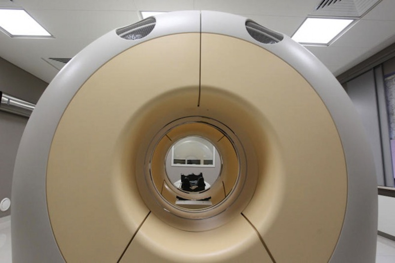 Russian Hospitals Paying Over the Odds for Western Medical Equipment