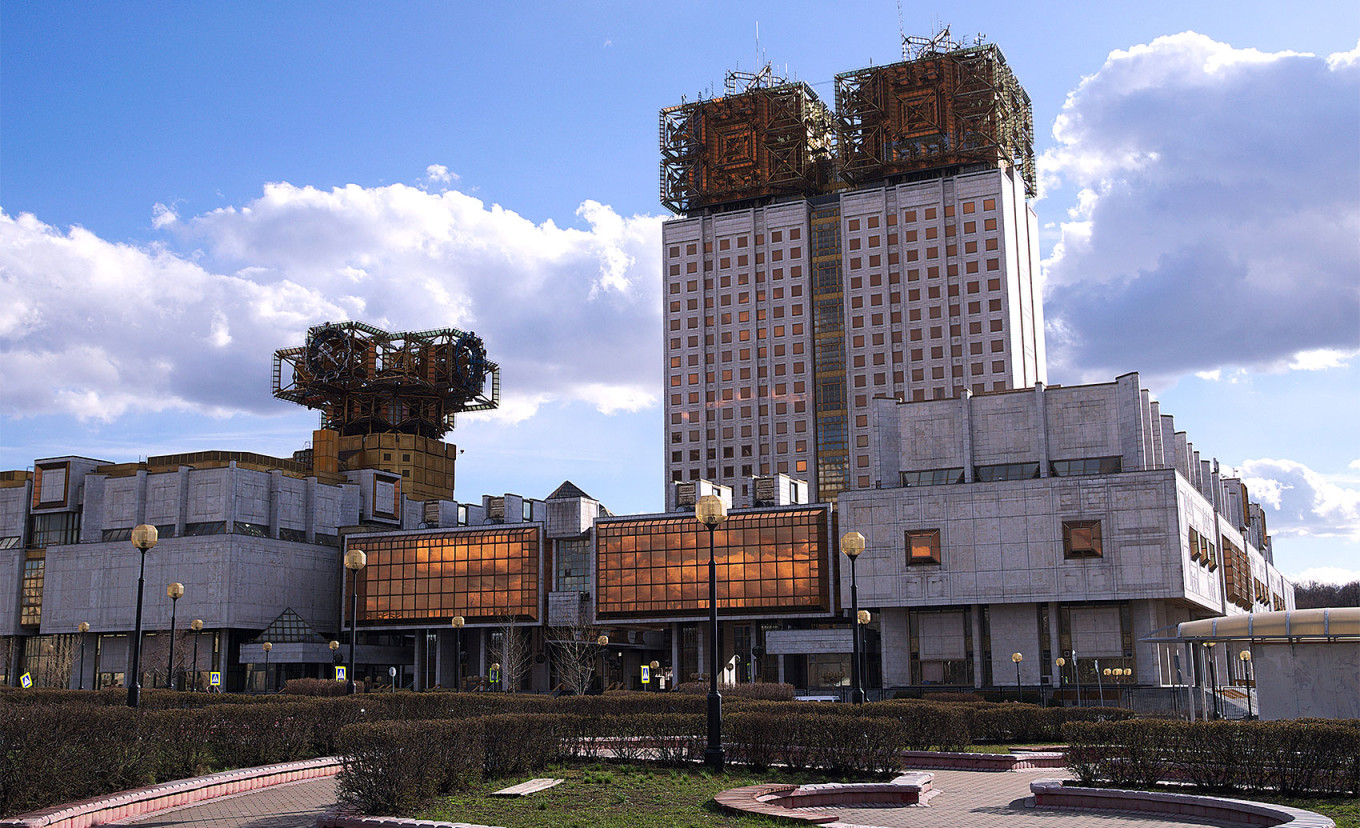 
					Presidium of the Russian Academy of Sciences in Moscow.					 					Raita Futo / flickr (CC BY 2.0)				