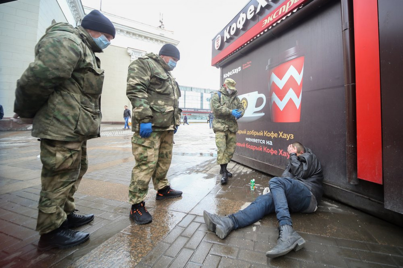 
					Police reportedly arrested a homeless man.					 					Sergei Vedyashkin / Moskva News Agency				