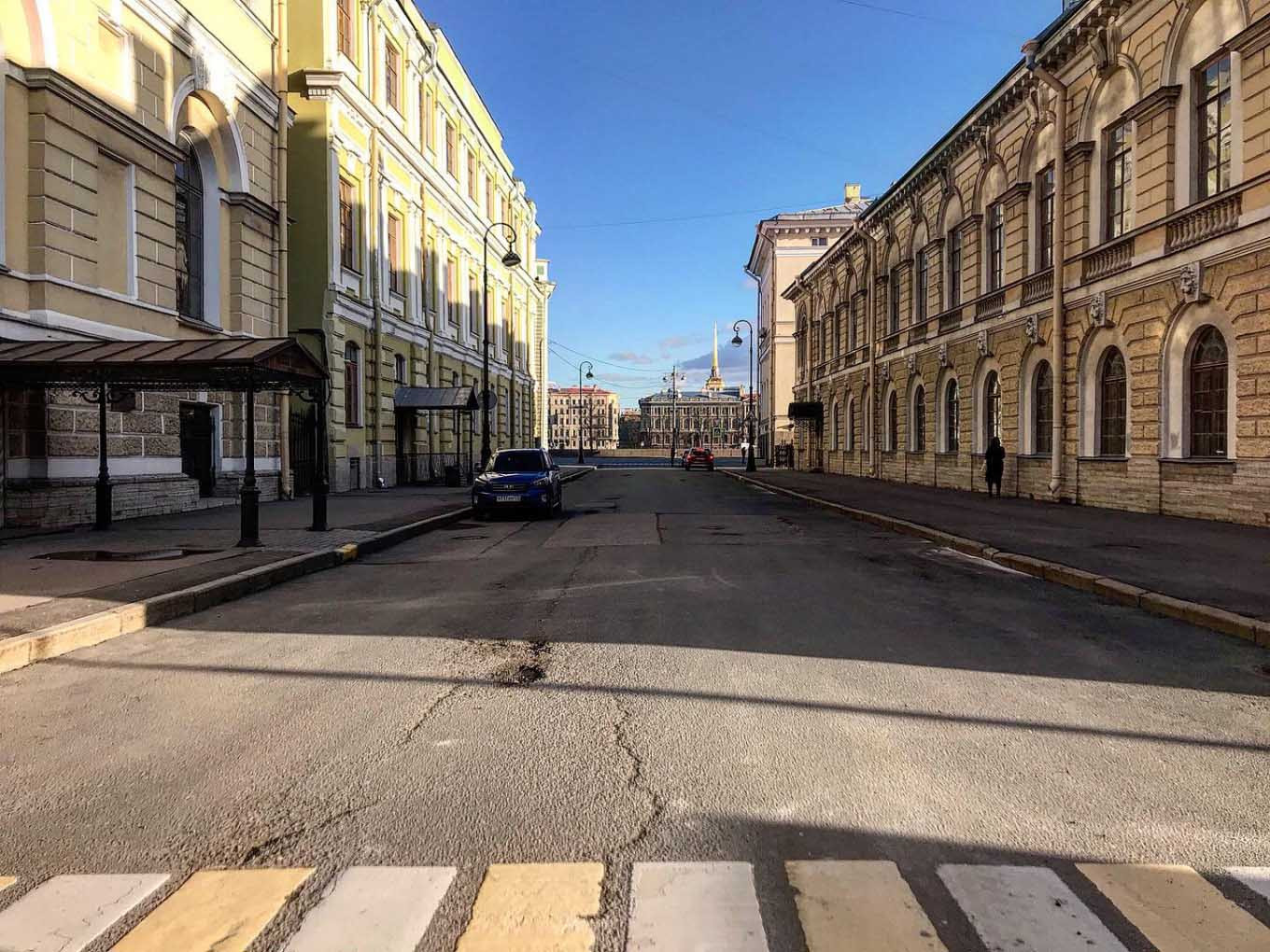 
					Empty streets, empty coffers.					 					Yelena Brobrova / MT				