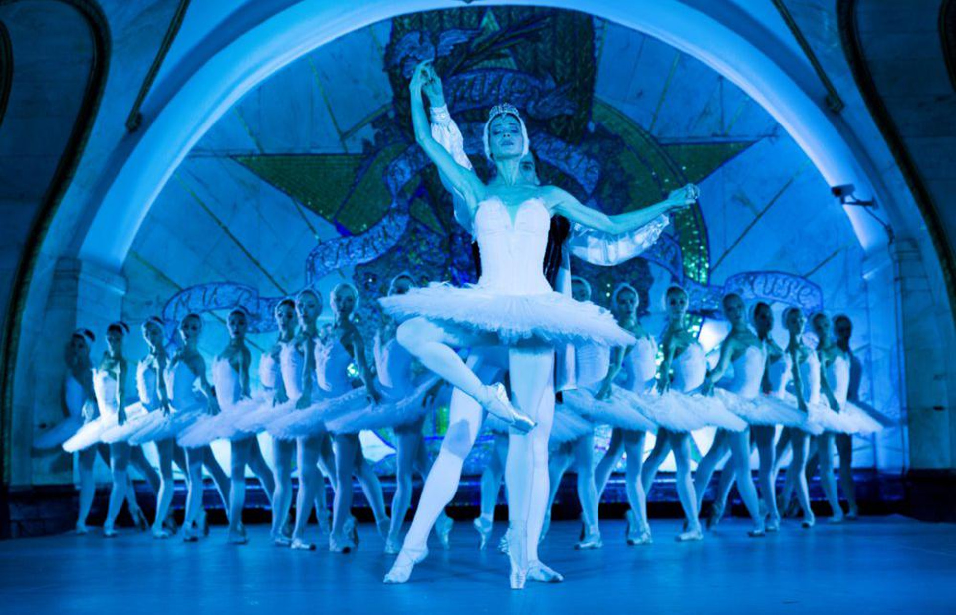 Russian Ballet Performance Hits Moscow Metro to Celebrate FIFA