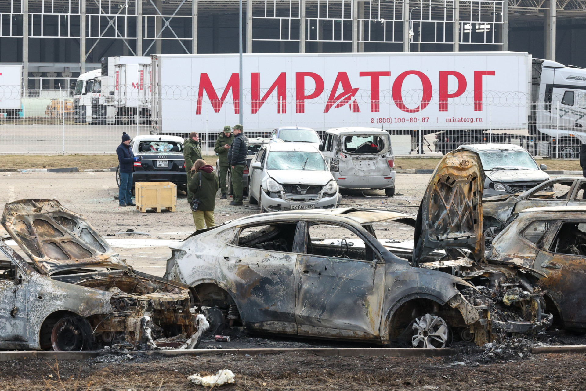 At Least 3 Killed in ‘Largest Ever& Ukrainian Drone Attack on Moscow