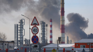 themoscowtimes.com - Ukrainian Strikes Cost Russian Oil Sector Over $13Bln in 2025, Insurers Say