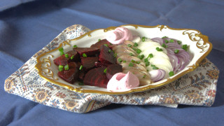The Strange Russian History of Beet Make-Up - Vimarsana News