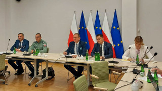 Warsaw, Kyiv Make Breakthrough on Transit of Ukrainian Grain - Vimarsana News