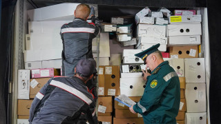 themoscowtimes.com - Maximilian Hess - Putin Dishes Out Economic Warfare - But Can't Take It