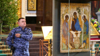 In Photos: Renowned Orthodox Icon Displayed at Moscow Cathedral - Vimarsana News