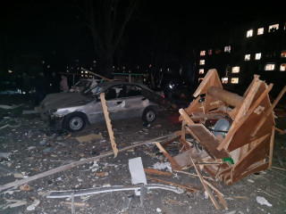 Russian Overnight Attacks on Ukraine Injure 11 - Vimarsana News