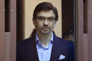 Russian Prosecutors Seek 19.5-Year Prison Sentence for Disgraced Ex-Minister - Vimarsana News