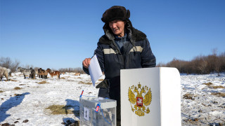 In Photos: Residents of Remote Areas Start Voting in Russia's Presidential Election - Vimarsana News