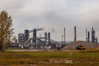 themoscowtimes.com - Ukrainian Strike Damages Central Russian Oil Refinery, Baltic Port Oil Facility