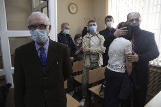 A Russian Jehovah's Witness Vows to Keep Worshipping Despite Crackdown - Vimarsana News