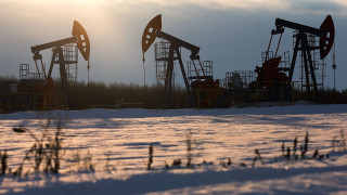A Ukrainian Call to Davos: Ban Russian Fossil Fuel Exports to Bring Peace - Vimarsana News