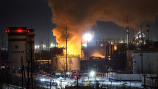 Are Ukrainian Drone Attacks on Oil Refineries Hindering Russia's War Machine? - Vimarsana News