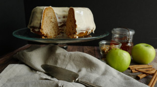 Triple Your August Holidays with Honey Apple Spice Cake - Vimarsana News