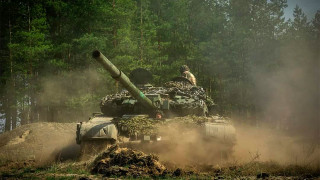Ukraine Says Resisting Heavy Attacks Along Eastern Front Amid Russian Advance - Vimarsana News