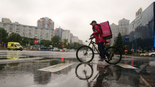 Falling Ruble Dents Russia's Image Among Central Asian Migrant Workers - Vimarsana News