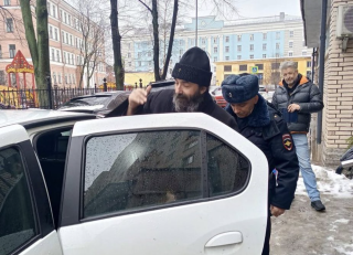 Russian Priest Detained After Announcing Navalny Memorial Service - Vimarsana News